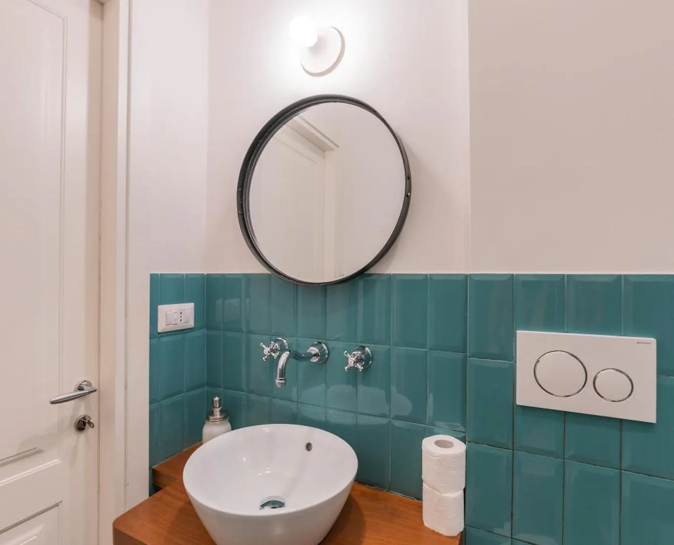 Rhome Vintage Holidays San Pietro Rome Italy